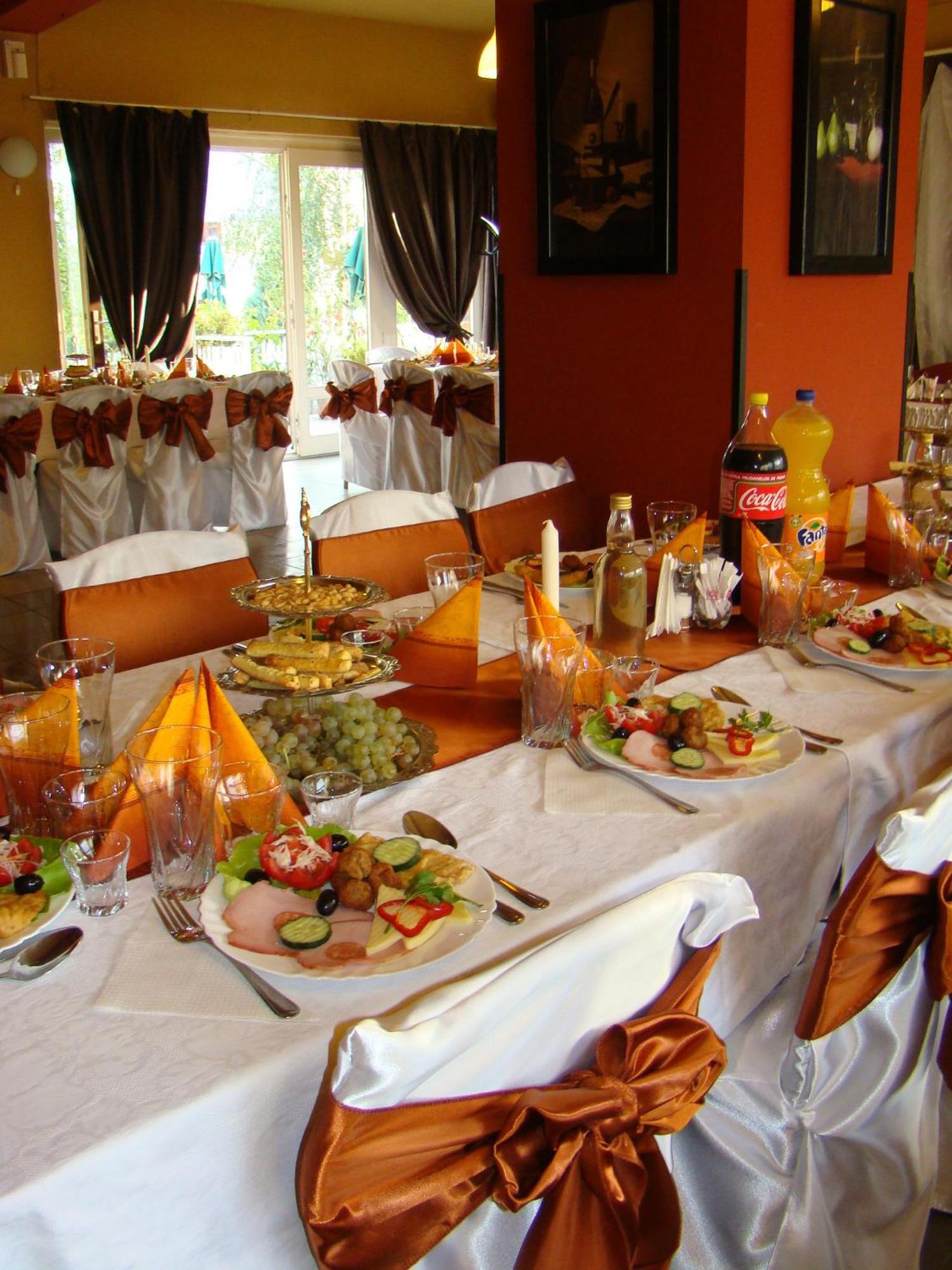 Lázár Pension&Restaurant Gyergyószentmiklós Kültér fotó