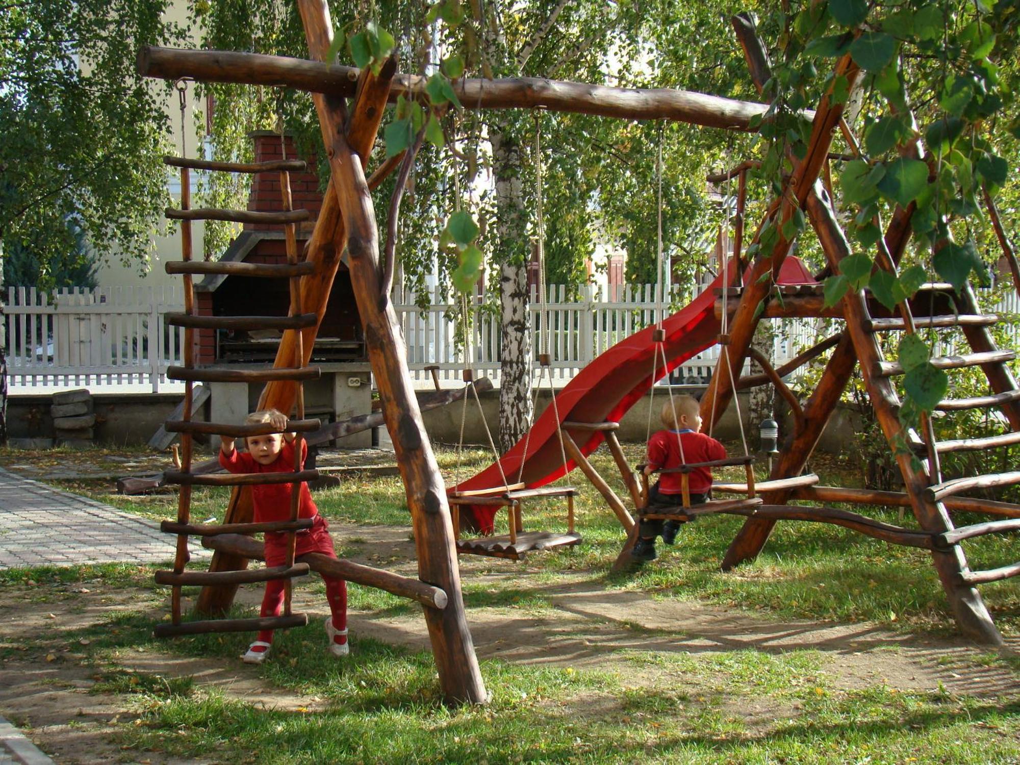 Lázár Pension&Restaurant Gyergyószentmiklós Kültér fotó